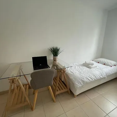 Confortable And Cozy Apartment *