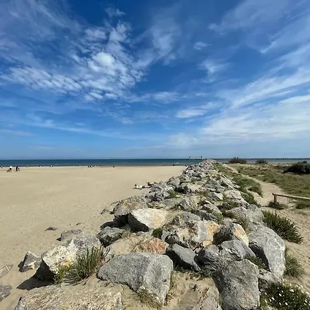 Confortable And Cozy * Vinassan